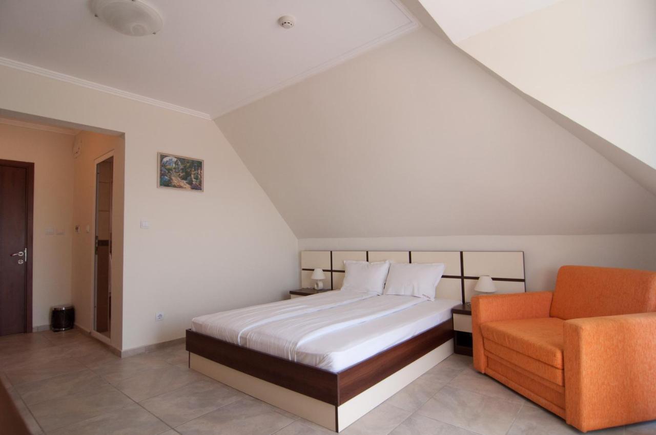 Guest House Hiora Achtopol Exteriér fotografie