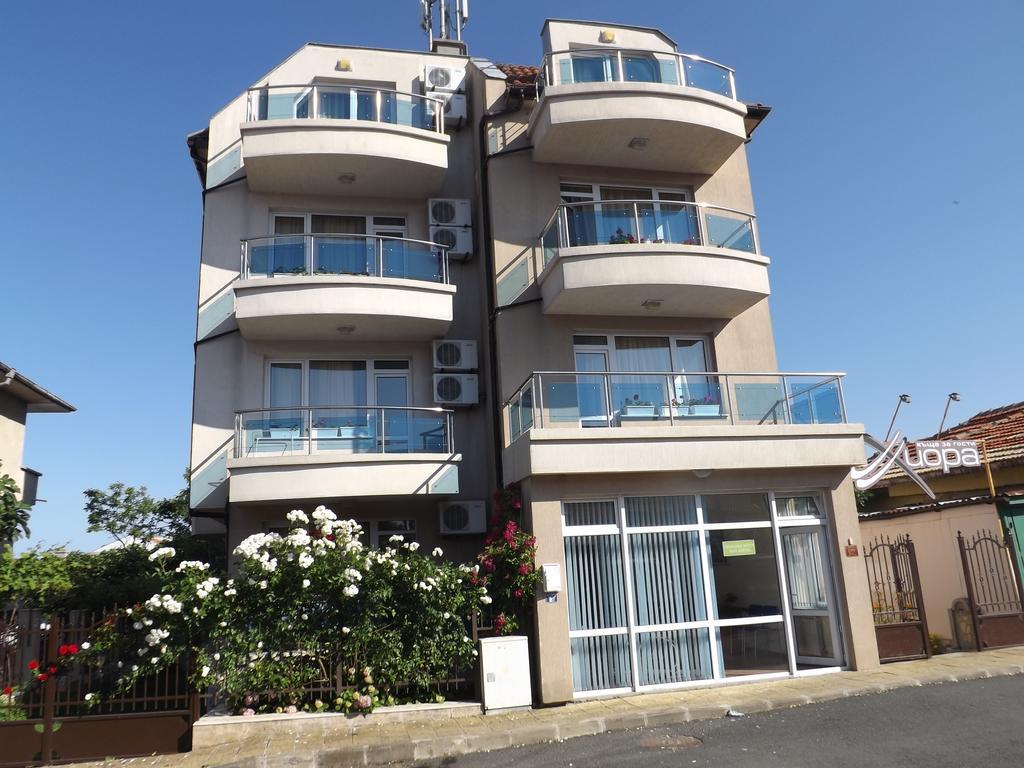 Guest House Hiora Achtopol Exteriér fotografie