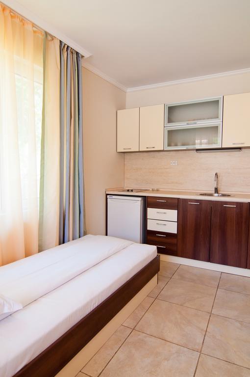 Guest House Hiora Achtopol Exteriér fotografie